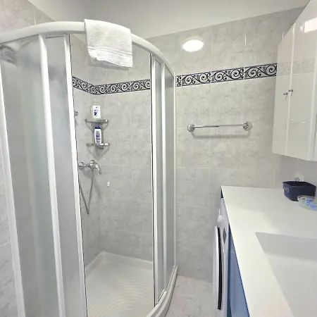 Apartment Gritti Pool - View *